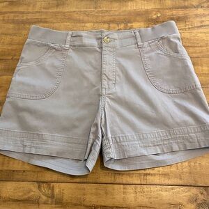 Lee shorts grey size 16